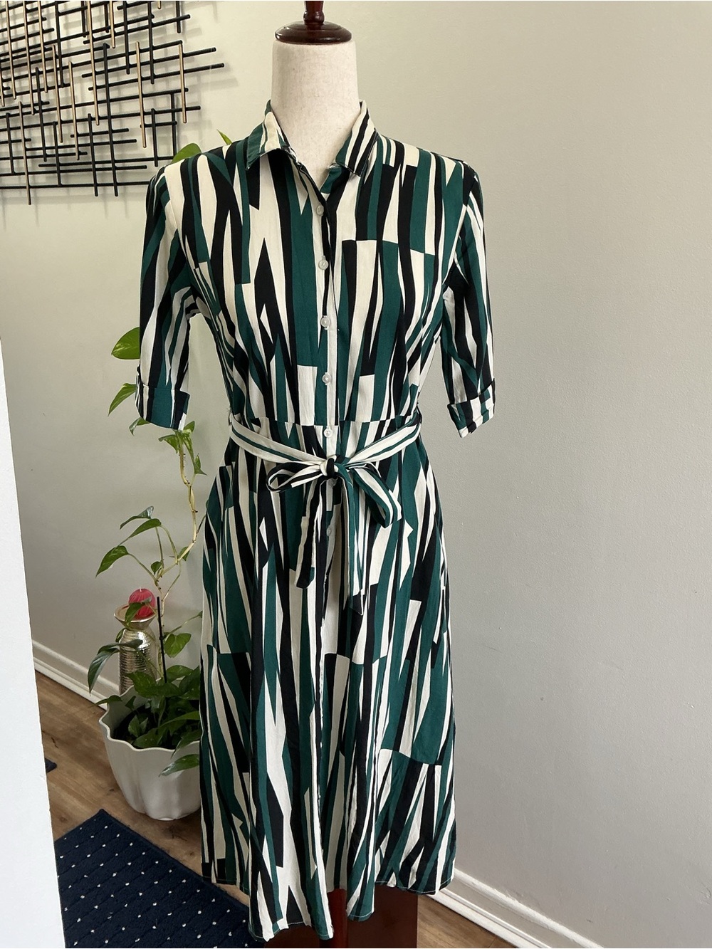 FIG Women’s 100% Viscose Shirt Dress Green Black Geometric Stripe Belted EUC
